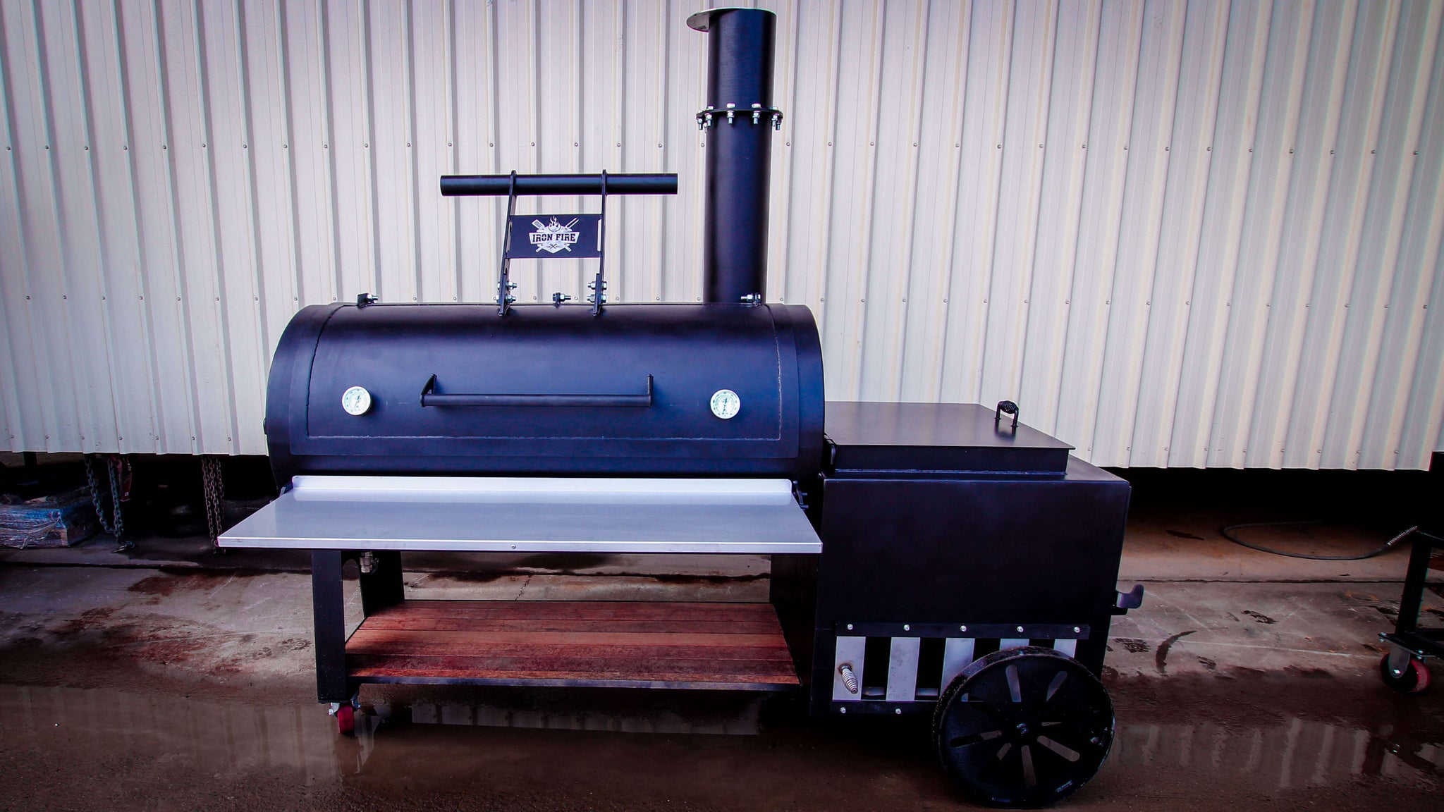 16" SMOKER WITH FIRE BOX GRILL - LEGACY